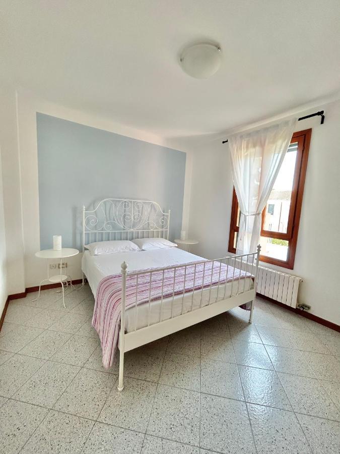 Seaside Terrace & Pool Getaway Appartement Cavallino-Treporti Buitenkant foto